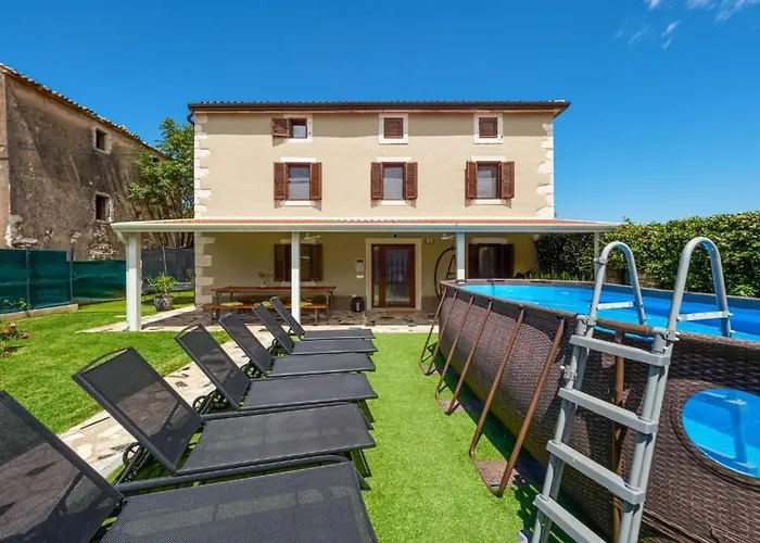 Mala Petra * Ουμάγκ