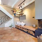 Mala Petra Vila